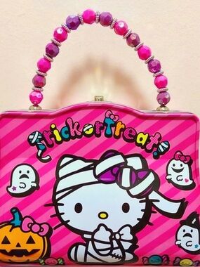 2020 Hello Kitty Pink Halloween Collector Trick-or-Treat Tote with Beaded Handle